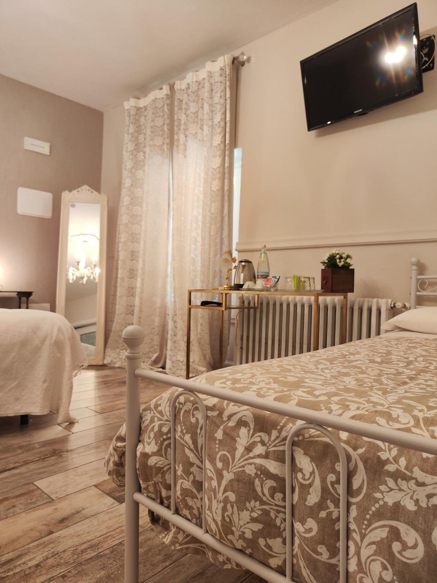 Garda Relais Antica Romelia Bed and Breakfast Montichiari Εξωτερικό φωτογραφία