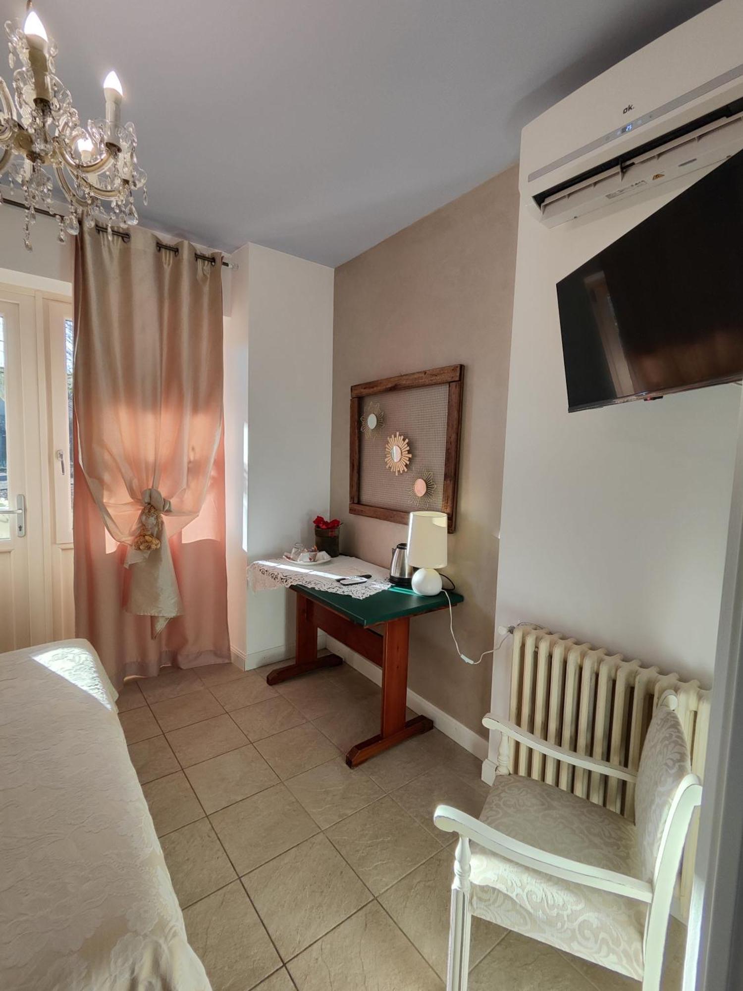 Garda Relais Antica Romelia Bed and Breakfast Montichiari Εξωτερικό φωτογραφία