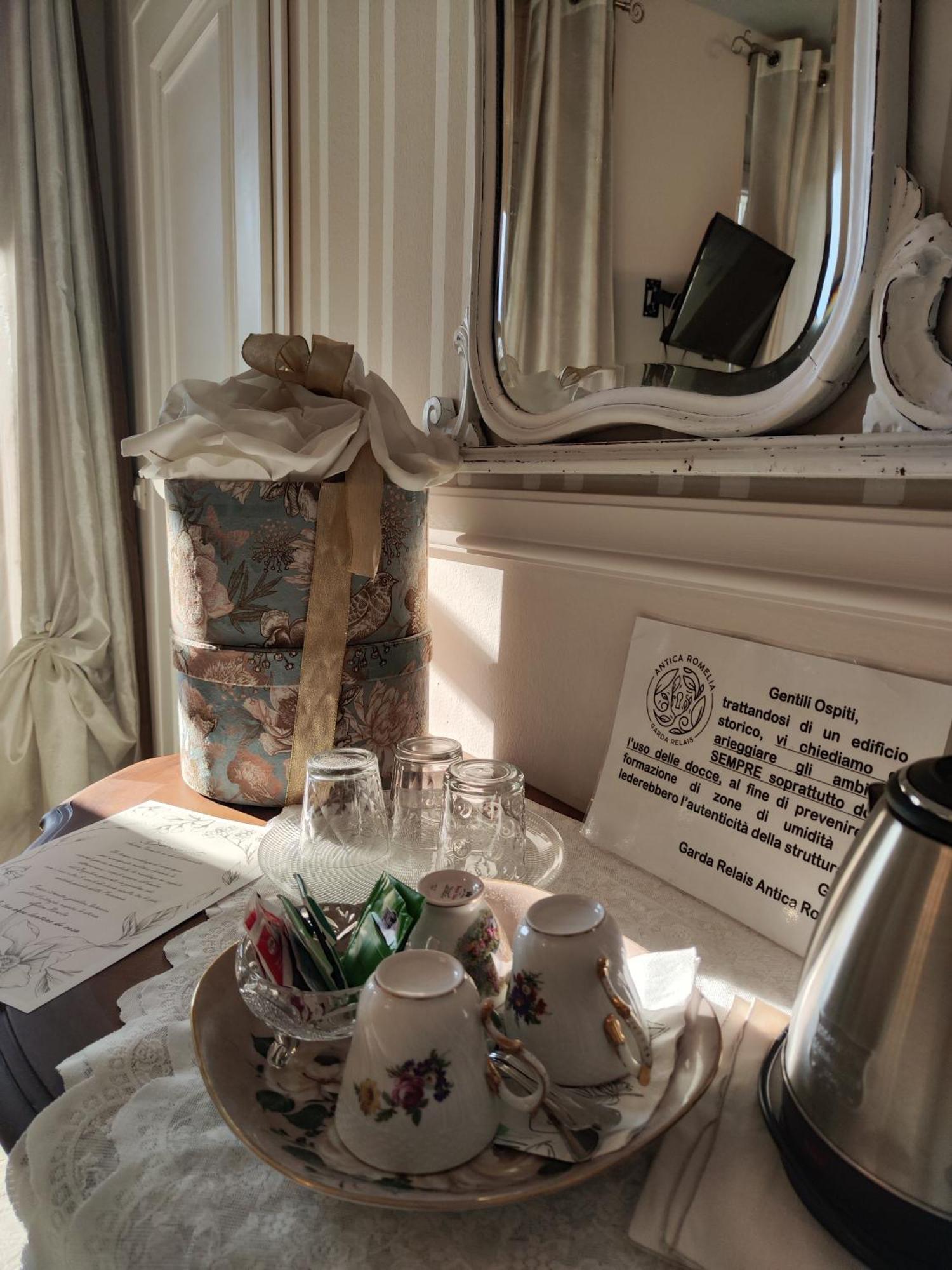 Garda Relais Antica Romelia Bed and Breakfast Montichiari Εξωτερικό φωτογραφία
