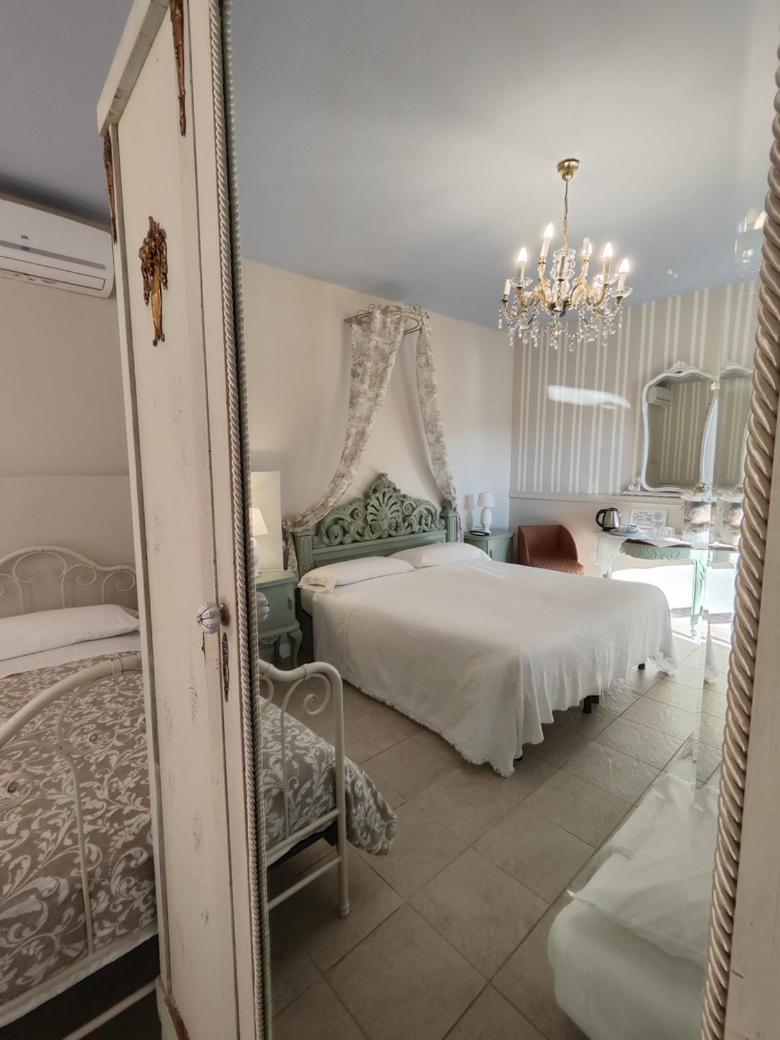 Garda Relais Antica Romelia Bed and Breakfast Montichiari Εξωτερικό φωτογραφία