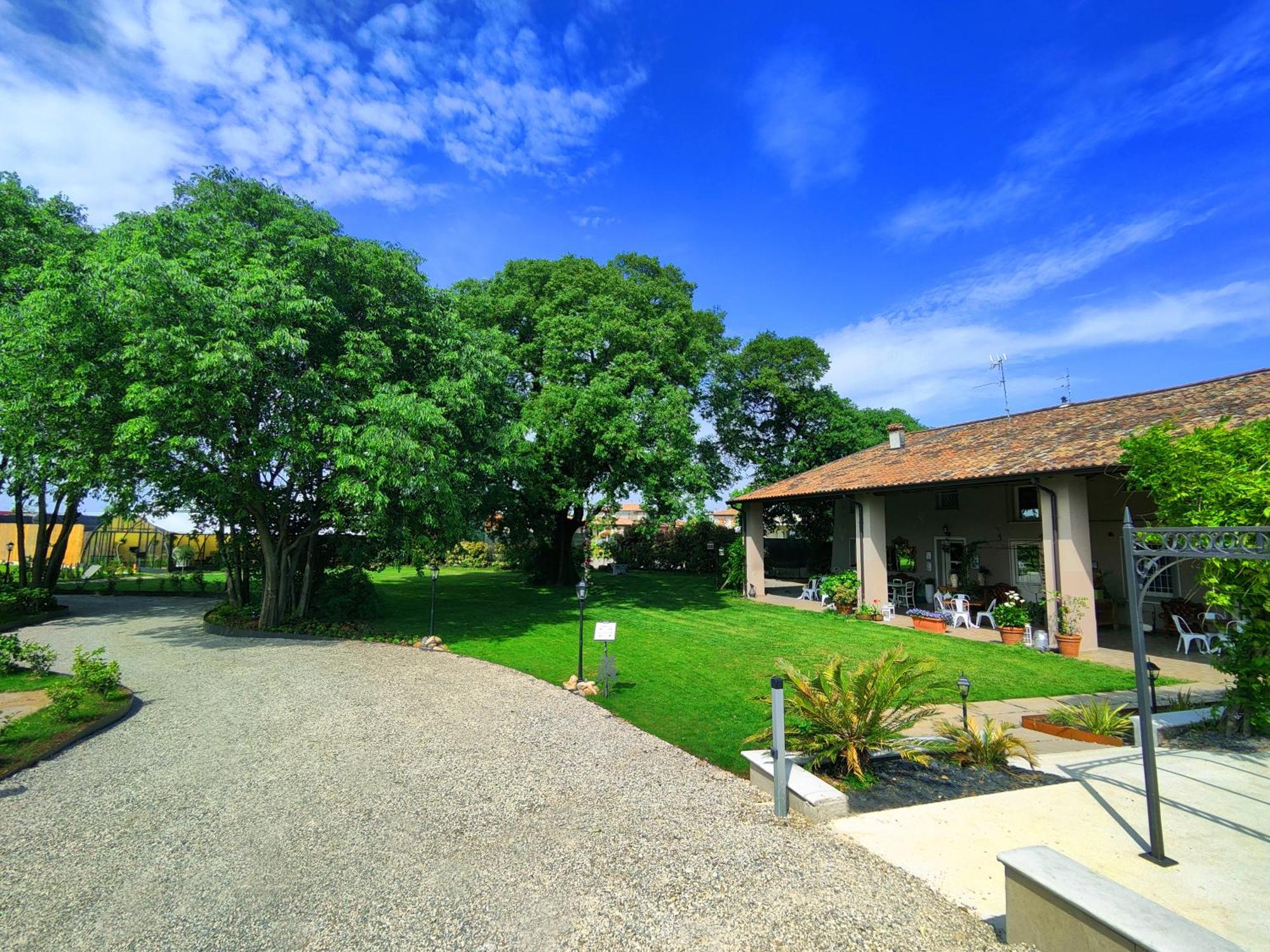 Garda Relais Antica Romelia Bed and Breakfast Montichiari Εξωτερικό φωτογραφία